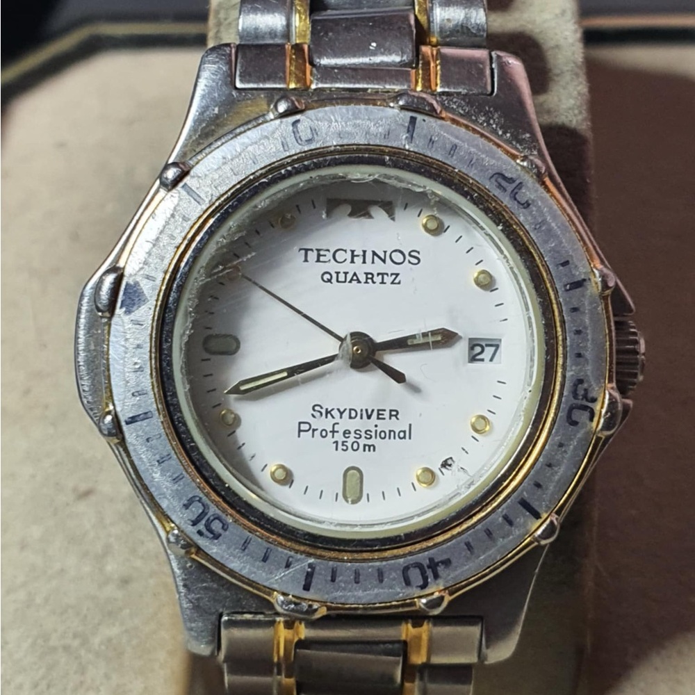 Rare Vintage Technos Skydiver Professional White Stainless Steel Women's Watch